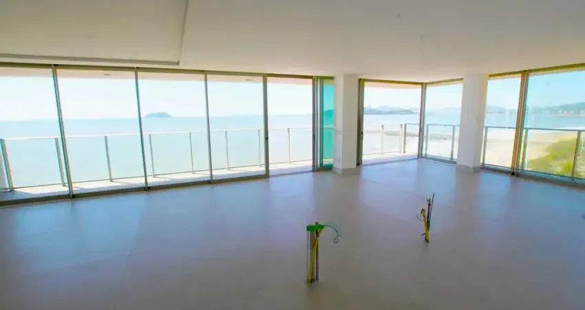 Apartamento com varanda gourmet e vista para o mar! 4 suítes em balneário piçarras