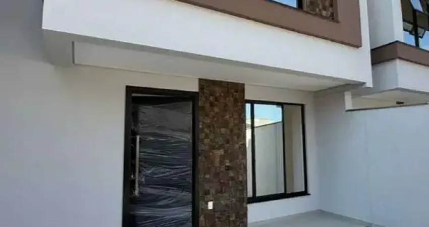 Geminado com 3 suítes e 2 vagas de garagem no bairro itacolomi em balneário piçarras/sc