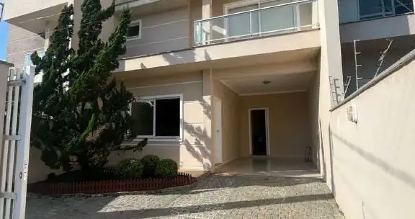 Geminado mobiliado com 3 dormitórios sendo 1 suíte e 2 vagas - vila nova | joinville/sc