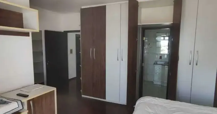 Casa averbada com 3 dormitórios sendo 1 suíte e 2 vagas de garagem em joinville