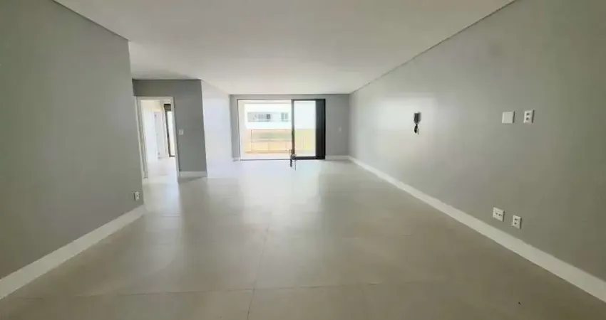 Apartamento sem mobilia com 3 dormitórios sendo 3 suítes e 2 vagas de garagem em itajaí