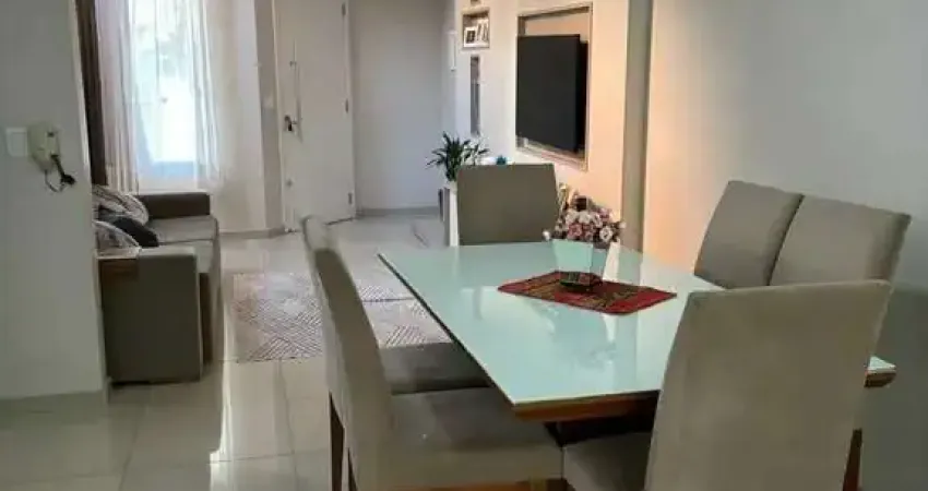 Sobrado com 3 dormitórios sendo 1 suíte e 2 vagas - iririú | joinville/sc