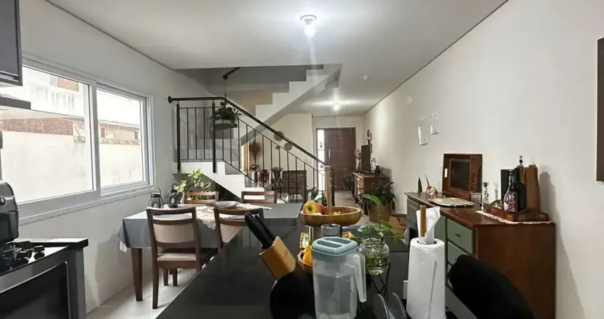 Casa com 3 dormitórios sendo 1 suíte e 2 vagas de garagem - bairro campeche, florianópolis/sc