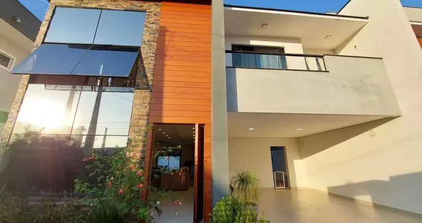 Casa sobrado semimobiliada com 3 dormitórios sendo 1 suíte e 2 vagas, pirabeiraba, joinville/sc