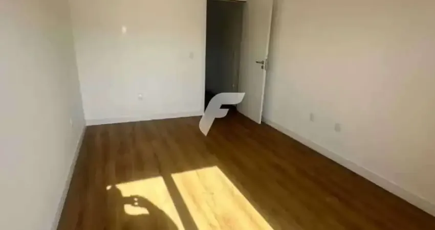 Casa com 3 dormitórios sendo 1 suíte e 2 vagas de garagem - campeche, florianópolis/sc