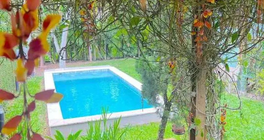 Casa com 3 dormitórios sendo1 suíte piscina e 2 vagas - praia de taquaras, balneário camboriú/sc