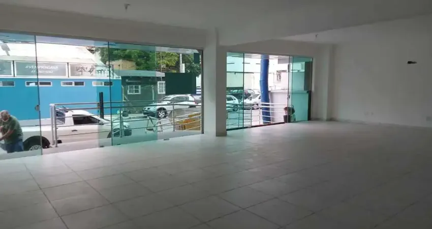 Sala comercial locada no bairro pioneiros em balneário camboriú