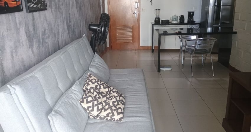 Lindo Apartamento Mobiliado  e Decorado Ondina ,01 Garagem .