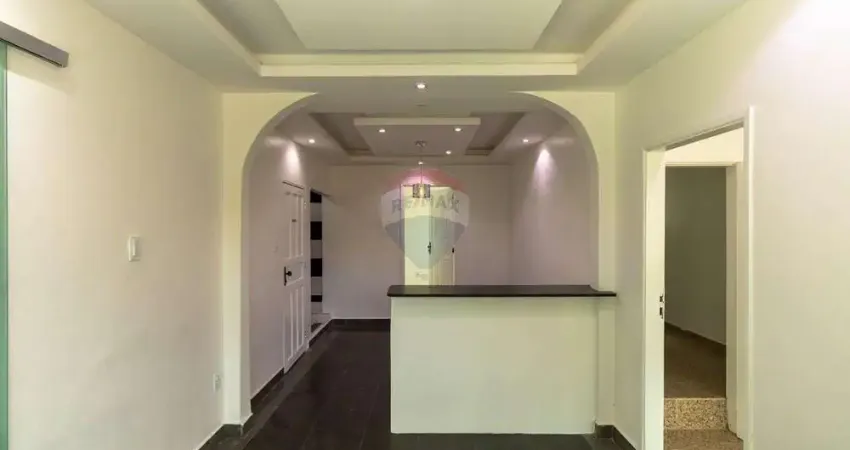 Casa na Ica Paraíba com 4 apartamentos em Adrianópolis, Manaus