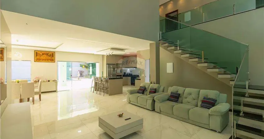 A casa perfeita para sua família: 4 suítes e 479 m² no ponta negra 2