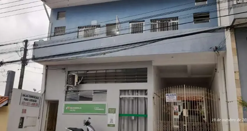 Casa comercial à venda na Rua José do Carmo Leite, 182, Região Central, Caieiras