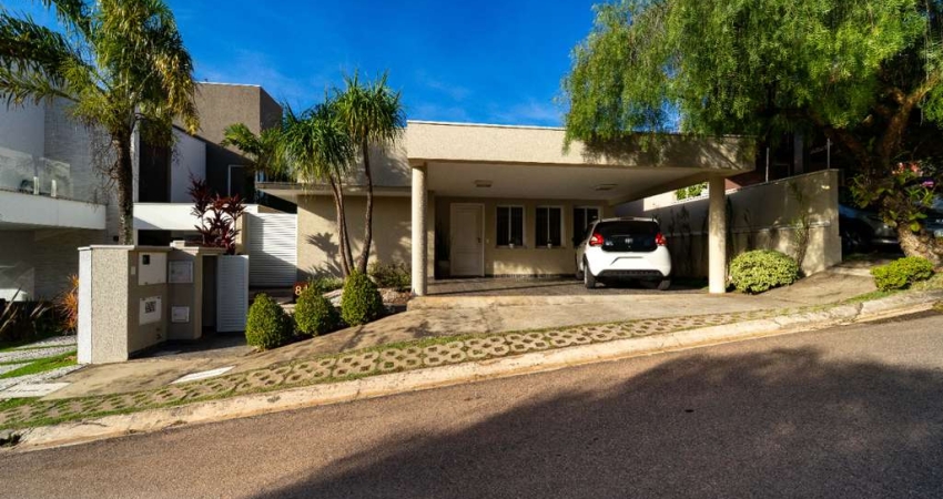 Casa no condomínio Residencial Bosque dos Jatobás para venda com 3 quartos, sendo 1 suíte, 230m²