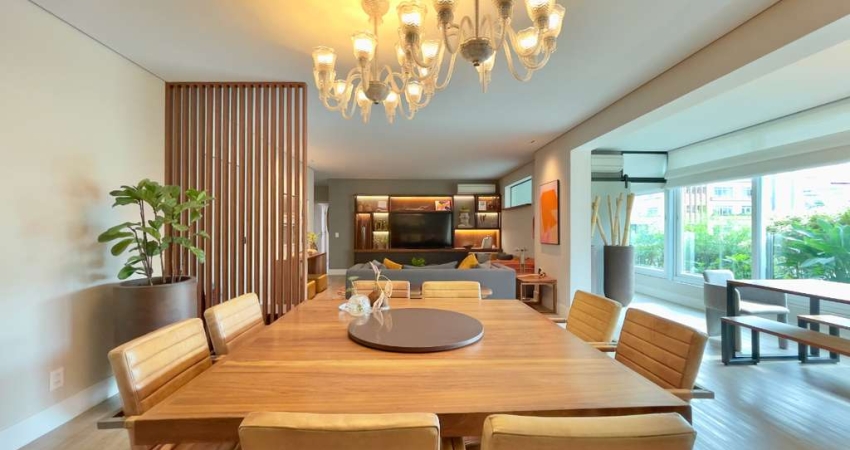 Apartamento tipo para venda com 4 quartos, sendo 4 suítes, 253m²