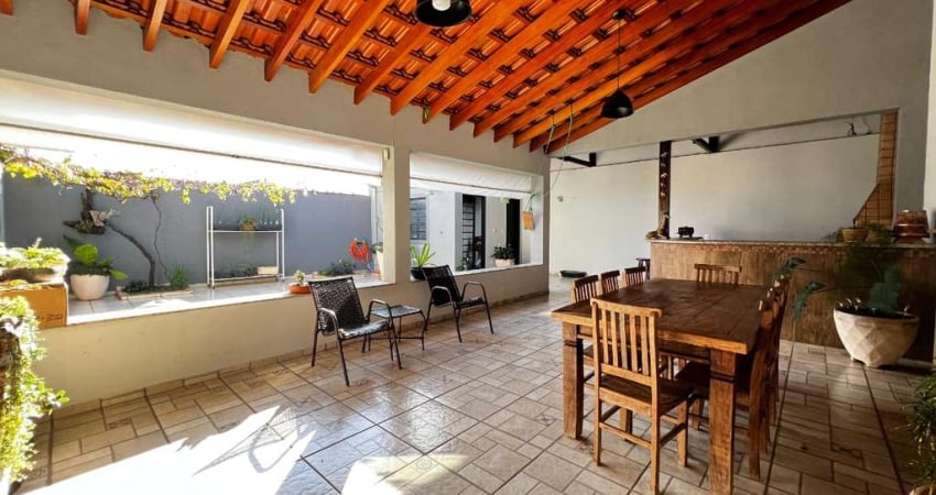 Sobrado para venda em Jardim Boa Esperança com 3 quartos, sendo 1 suíte, 285m²