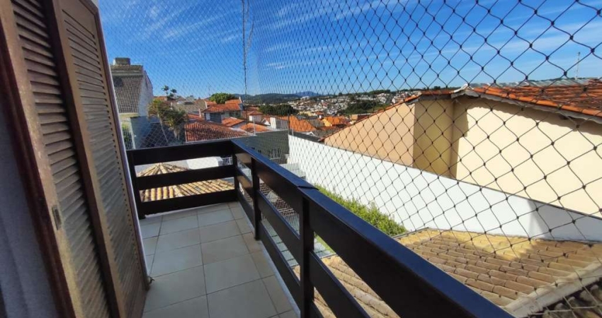 Casa tipo para venda com 4 quartos, sendo 1 suíte, 220m²