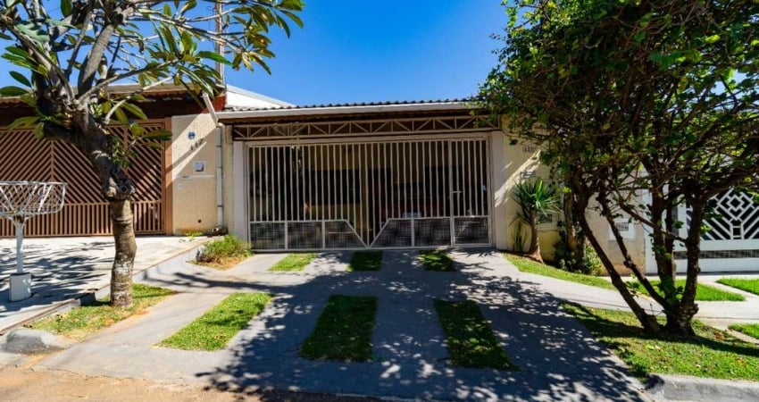 Casa tipo para venda com 3 quartos, sendo 1 suíte, 137m²