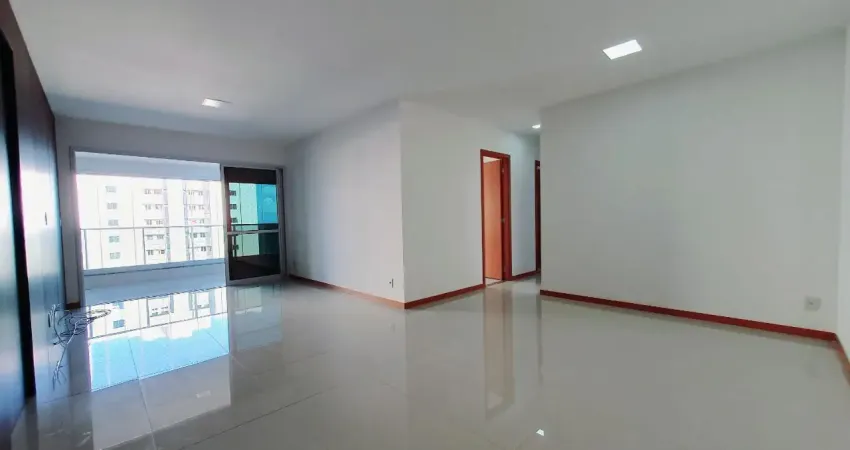 Apartamento com bela vista mar, andar alto, 4/4, 02 suítes, 142m, de frente para a nova orla pituaçu!