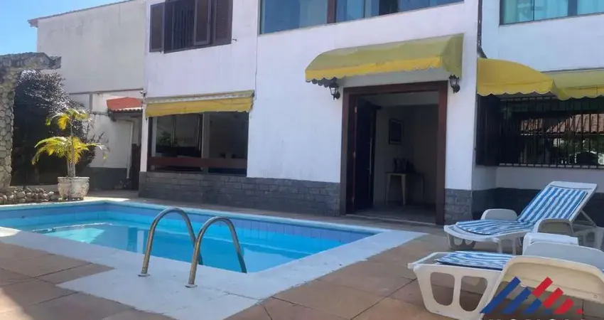 Casa para Venda em Saquarema, Boqueirão, 5 dormitórios, 3 suítes, 6 banheiros, 2 vagas