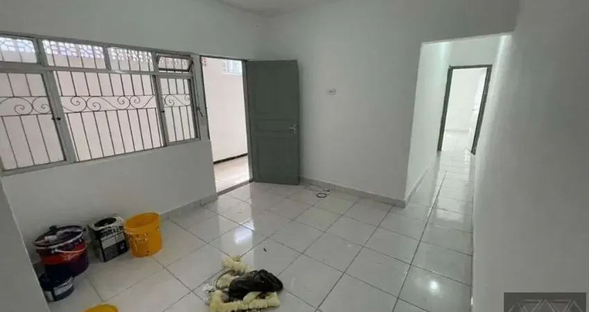 Casa à Venda em Vila Antártica, Praia Grande - SP