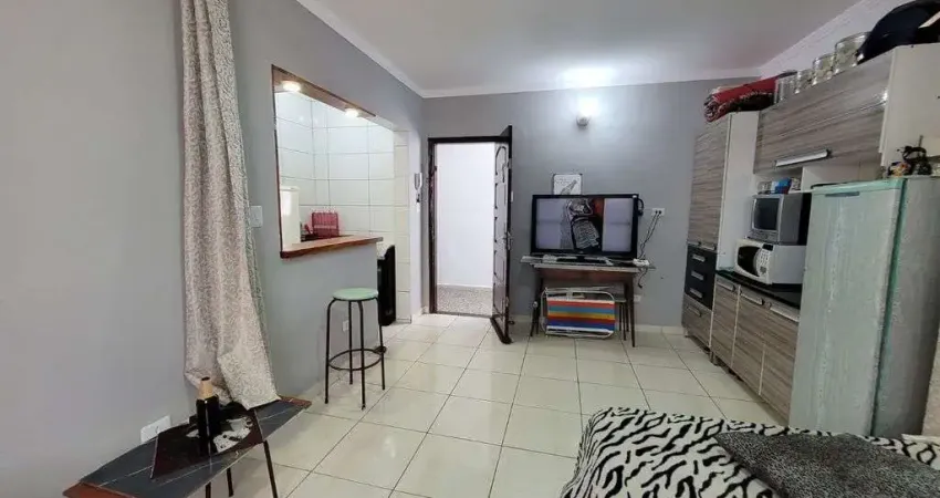 Kitnet de Frente para a Praia: VISTA MAR - 30m² de Conforto!