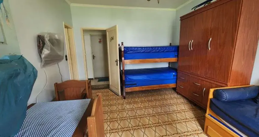 Kitnet de Frente para a Praia:  Vista Mar em Forte - 30m² de Conforto!