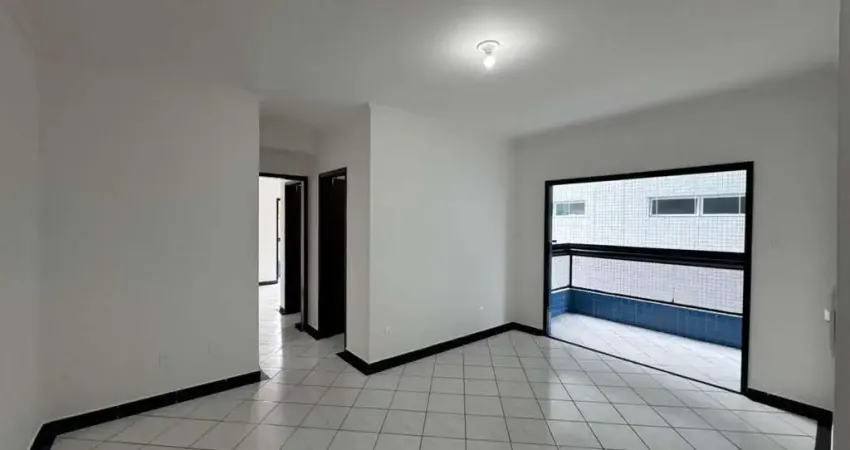 Apartamento 2 quartos e 1 suíte no canto do forte/praia grande /s.p.