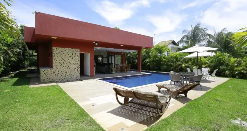 Privacidade, Conforto e Natureza – Casa Exclusiva em Condomínio de Alto Padrão