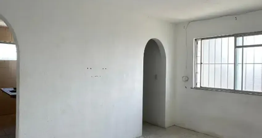 Apartamento com 2 quartos para alugar no Cabula, Salvador 