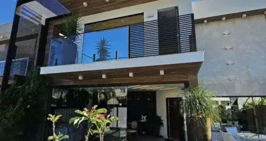 CASA LUXUOSA - 4 QUARTOS SENDO 3 SUÍTES - LAURO DE FREITAS
