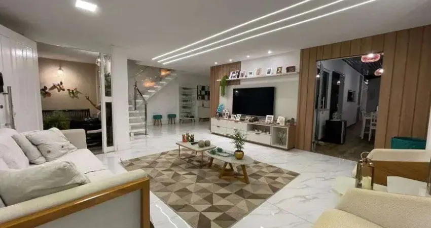 CASA ALTO PADRÃO - 4 SUÍTES - ENERGIA SOLAR - STELLA MARES