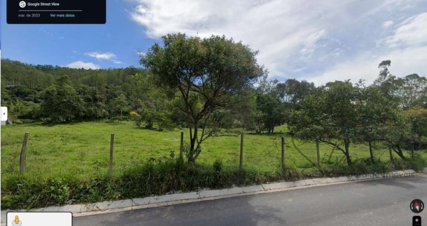 Sítio à Venda em Sabaúna  Mogi das Cruzes/SP Qualidade de vida, natureza e tranquilidade em um só lugar.