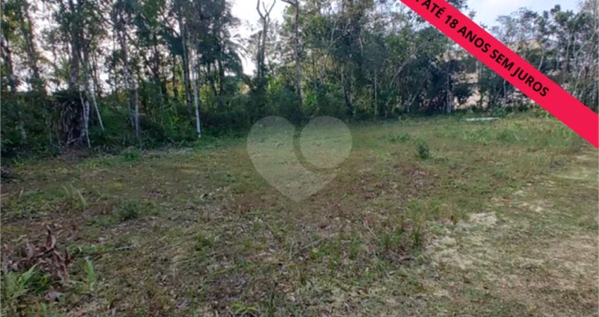 Terreno em condomínio fechado à venda no Jardim São Luis, Peruíbe 