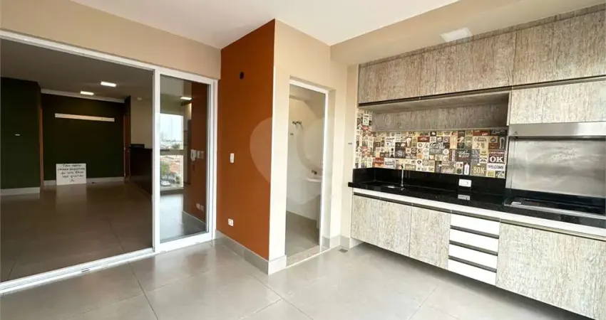 Apartamento com 3 quartos para locação em Cidade Alta - SP