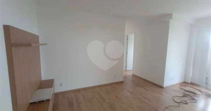 Apartamento com 3 quartos para locação em Piracicamirim - SP