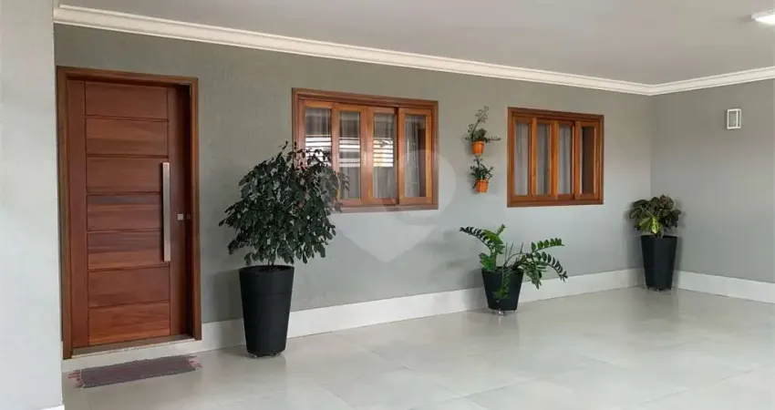Casa com 3 quartos à venda em Loteamento Santa Rosa - SP