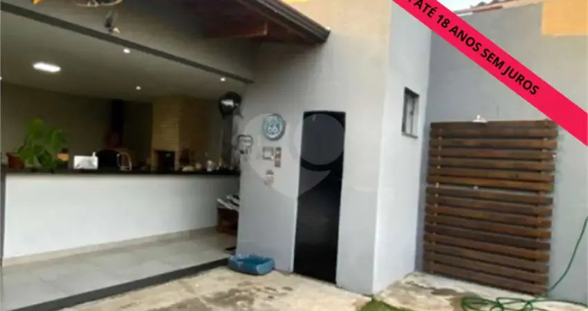 Casa com 3 quartos à venda em Centro Comercial Agrícola Taquaral - SP