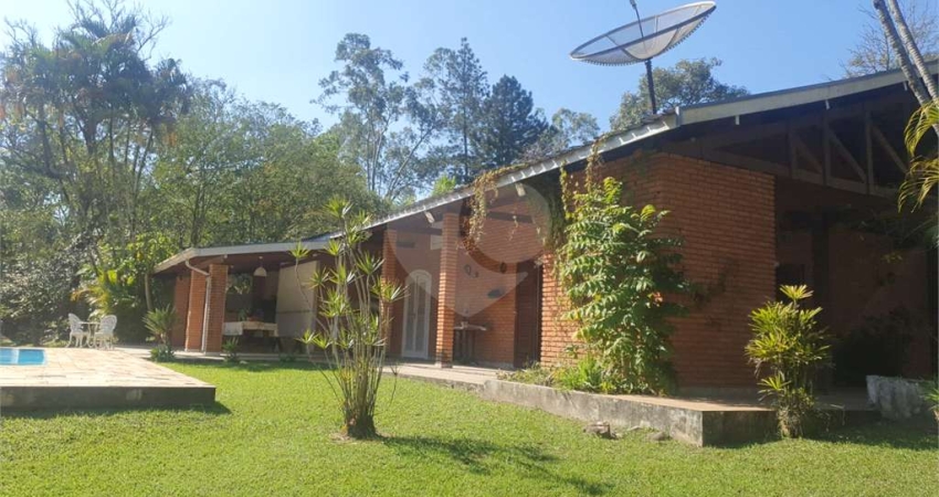 Chácara com 3 quartos à venda em Camargo - SP