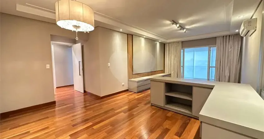 Apartamento com 3 quartos para locação em Cidade Alta - SP