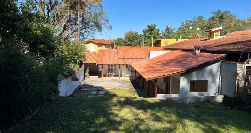 Casa com 3 quartos à venda no Centro, Águas de São Pedro