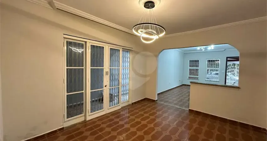 Casa com 3 quartos para alugar na Vila Rezende, Piracicaba 