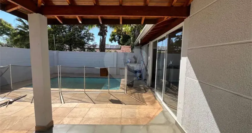 Condomínio com 3 quartos à venda em Loteamento São Francisco - SP