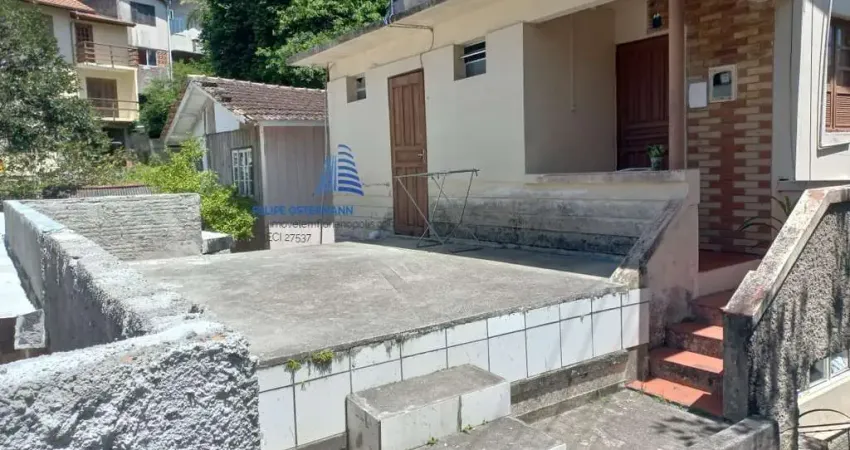 Casa Mista para Venda em Agronômica Florianópolis-SC