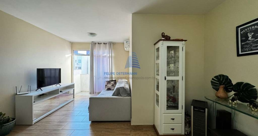 Apartamento de 3 dormitórios, 2 banheiros, sacada, elevador, 1 vaga de garagem