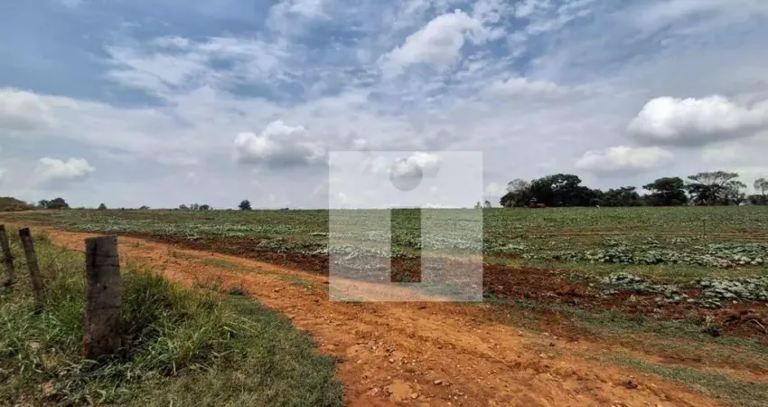 Terreno à venda na SP-101, 28, Sobradinho, Monte Mor