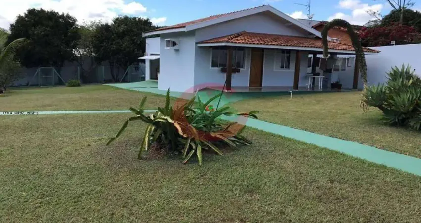Chácara para Venda em Indaiatuba, Vale das Laranjeiras, 4 dormitórios, 3 suítes, 4 banheiros, 4 vagas