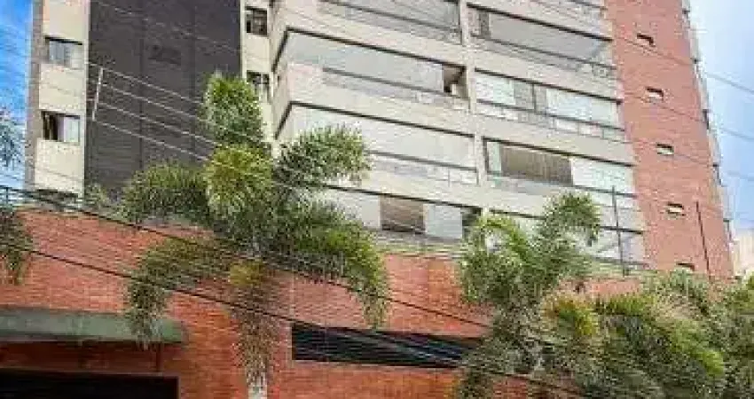 Apartamento alto padrão 3 quartos com suíte, 6 vagas de garagem