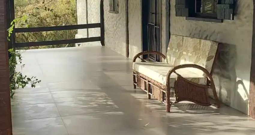 Chácara / sítio com 3 quartos à venda na Zona Rural, Tijucas do Sul 