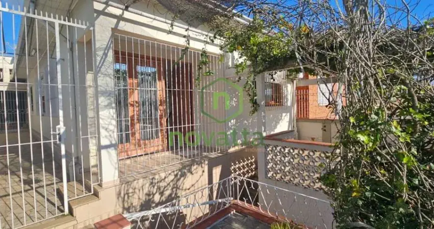 Casa com 2 quartos à venda na Rua Emílio Boeckel, 190, Fião, São Leopoldo