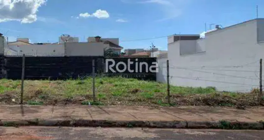 Terreno plano, sol da manha, ótima localização no bairro, ao lado royal park 10x25