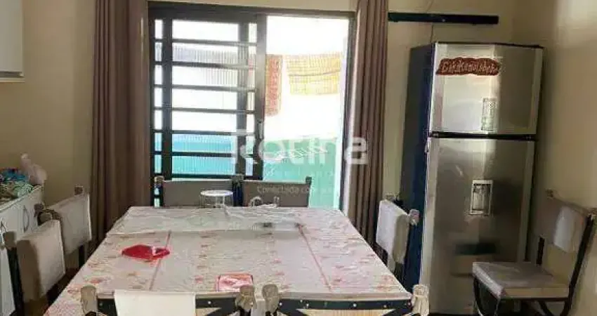 Casa à venda, 3 quartos, cidade jardim - uberlândia/mg - rotina imobiliária